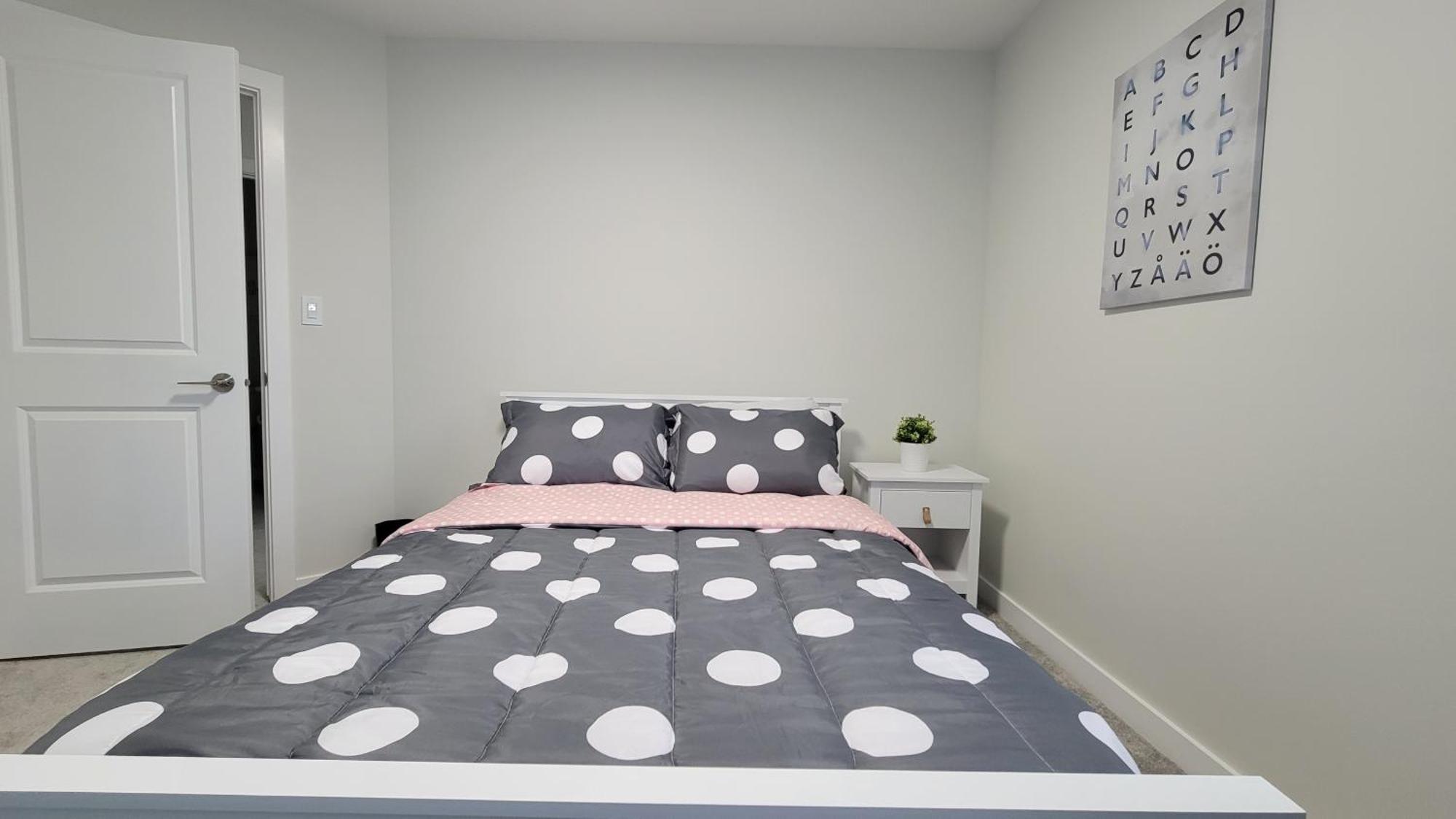 Sunny Perch Homestay Edmonton
